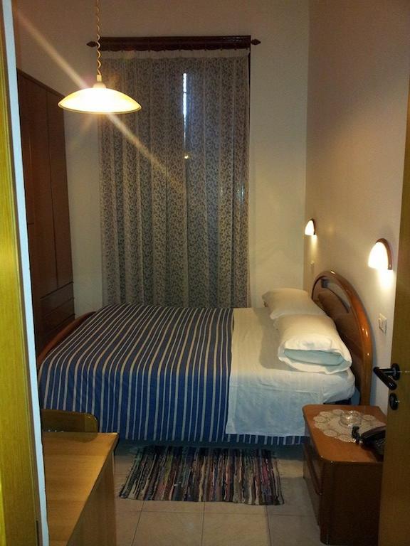 Hotel Acapulco Milánó Szoba fotó